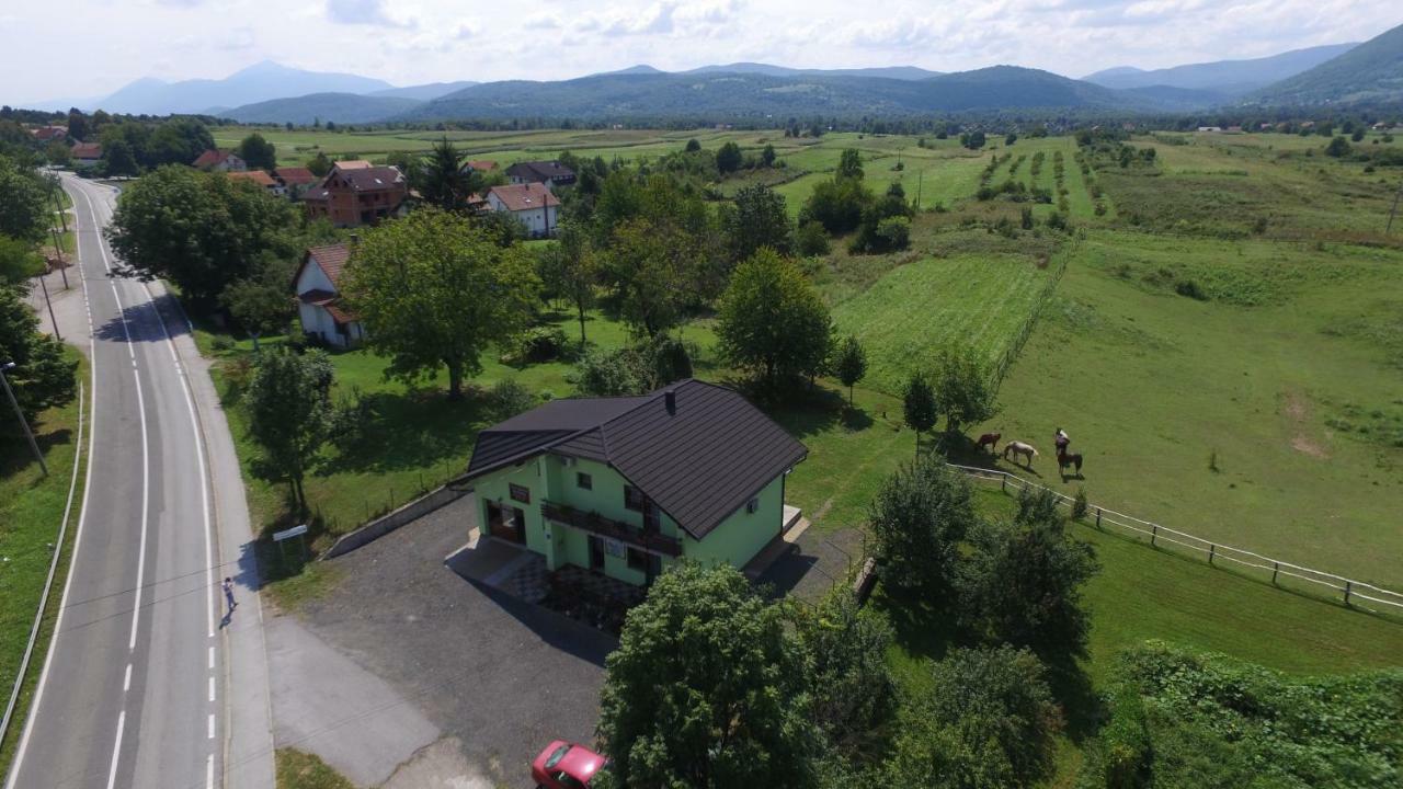 Green Apartment Plitvice Rakovica Exteriör bild